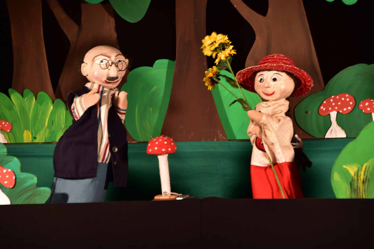 Rumpelkiste 2021 Puppentheater klein
