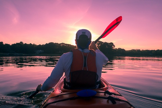 kayaking 1149886 640
