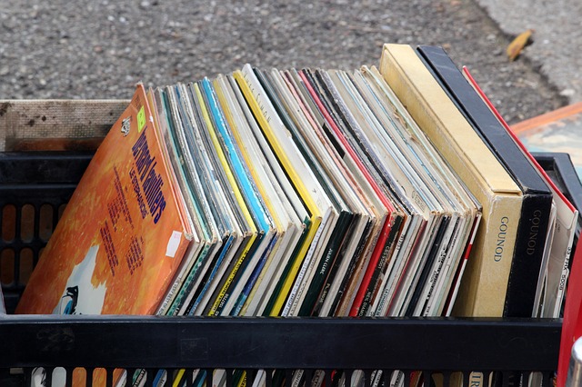 vinyl 2397021 640