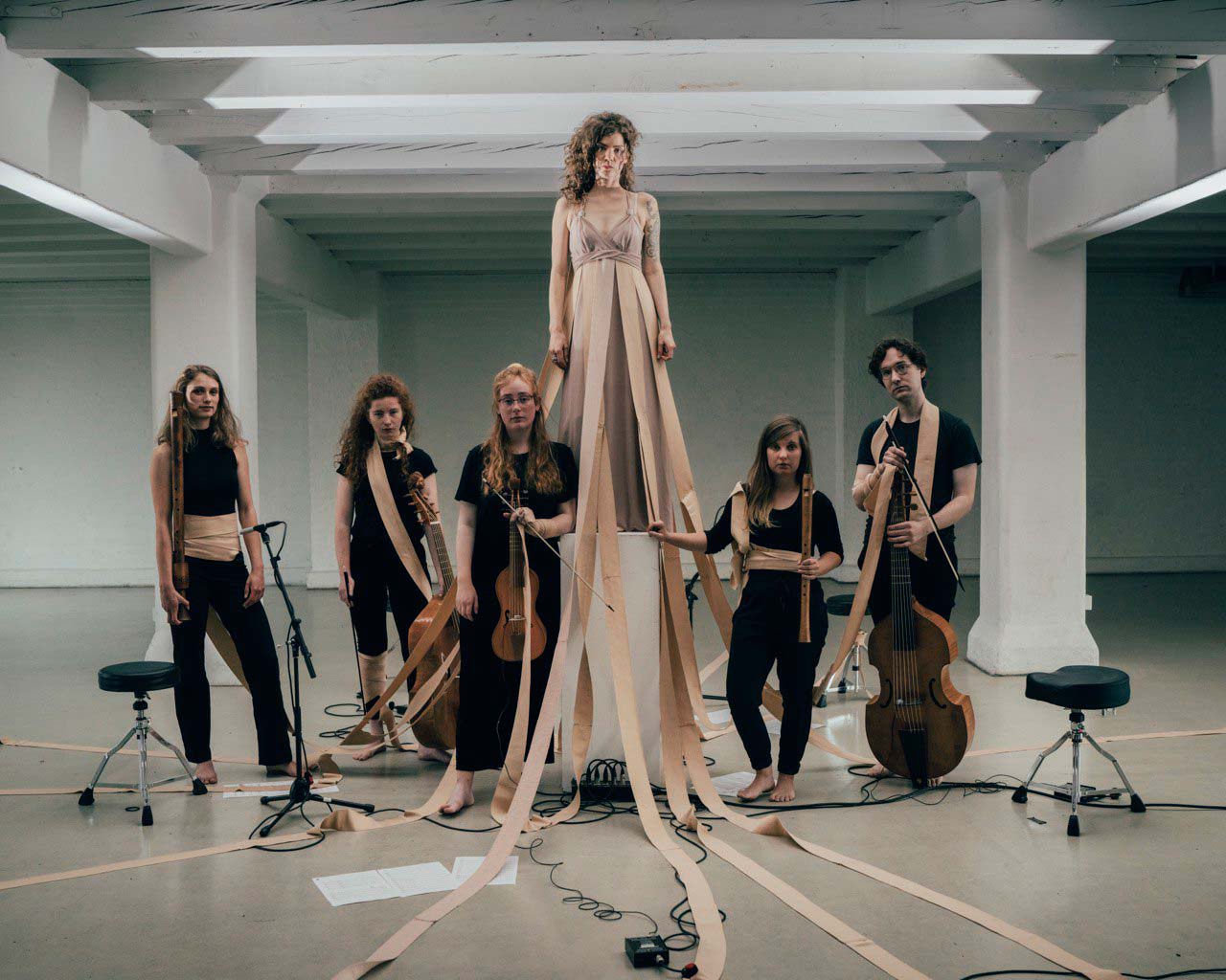 unspoken consort Robin Hirsch 2022 kleiner