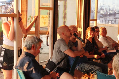 Stadtdialog im Golden City: Anwohner*innen und Initiativen diskutieren über die Lebendigkeit im Stadtteil