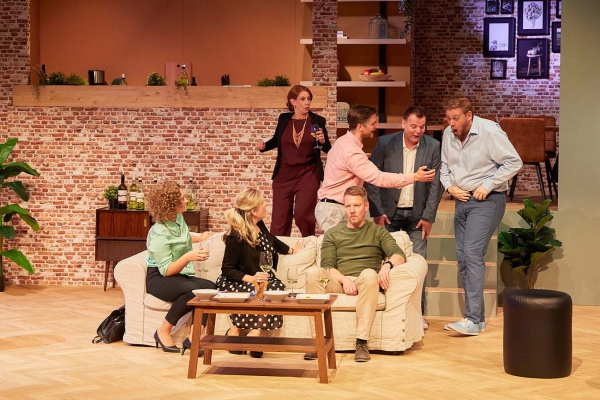 Geheimnisse und Gastspiele