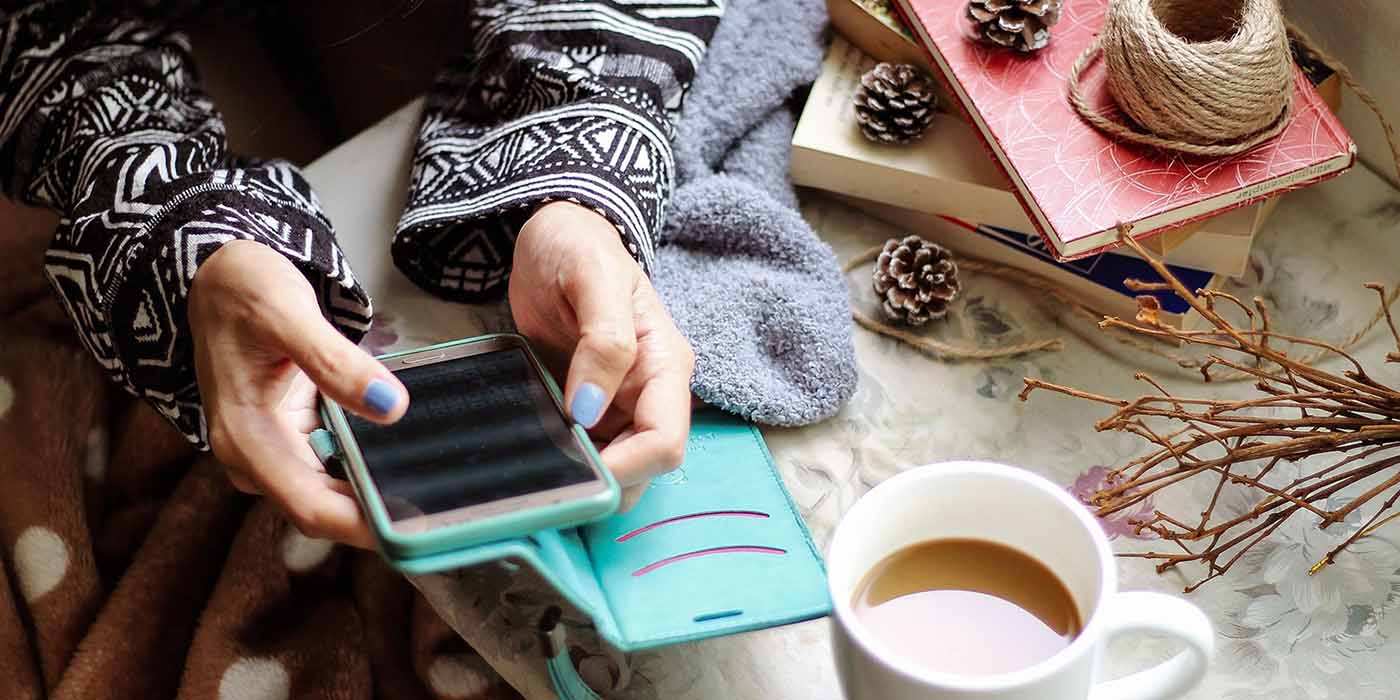 girl 5717067 1920 18x9 1400px