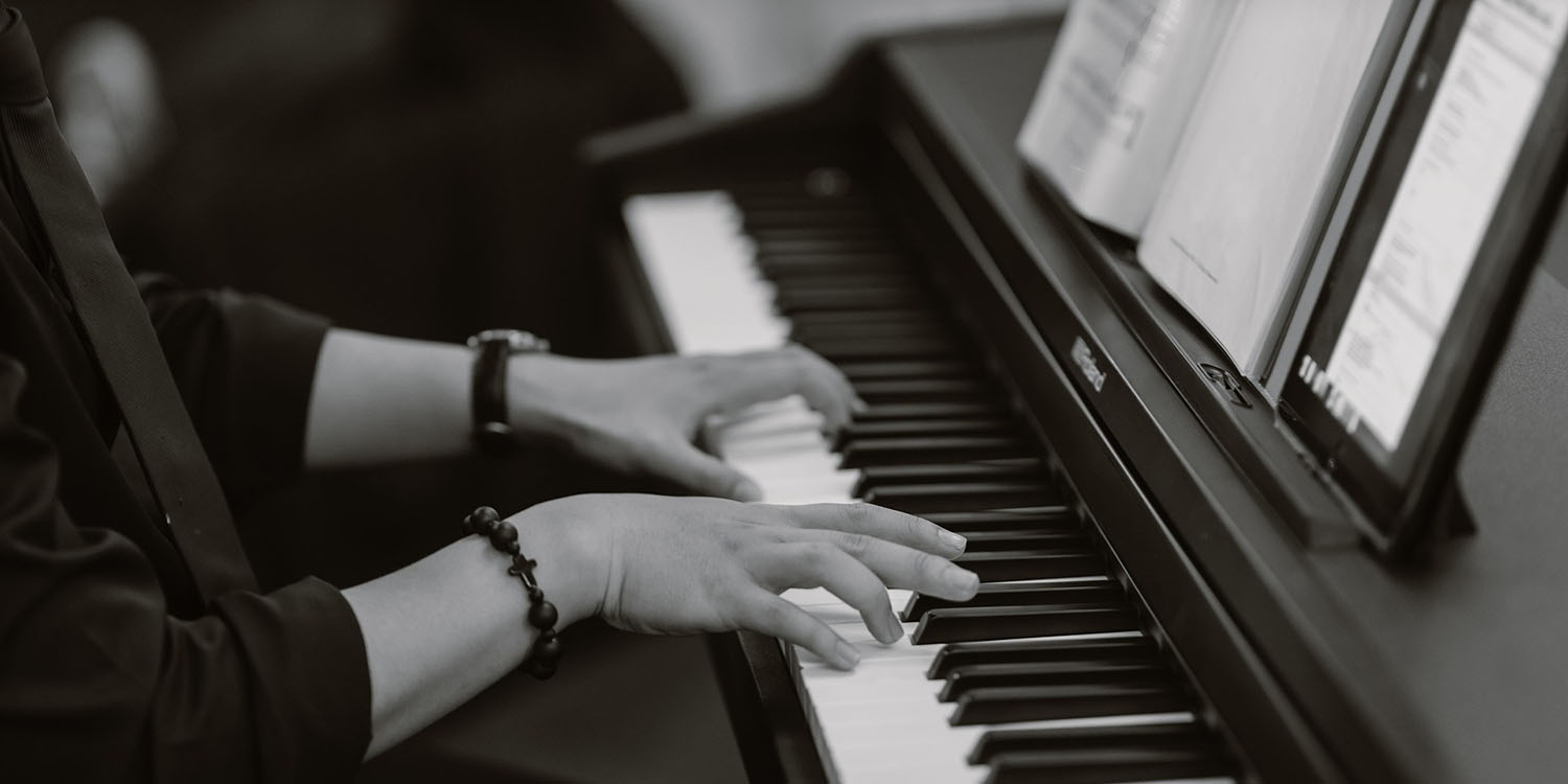 Klavierunterricht im Kirchenumfeld