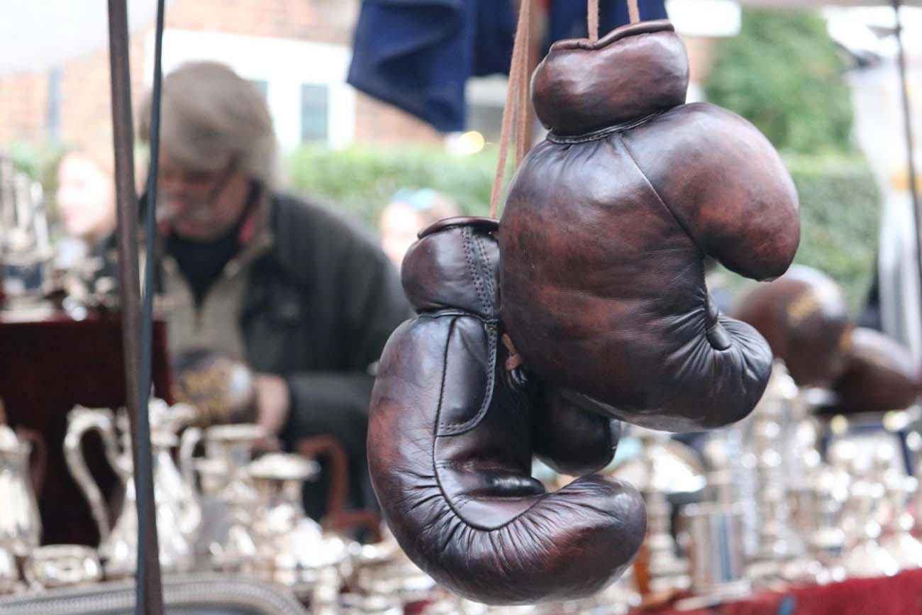 handschuh-glove-3391582-1300px