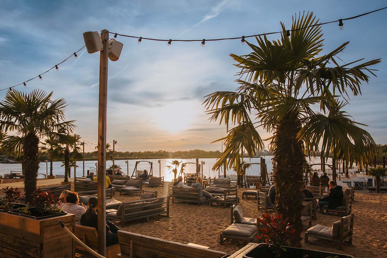 LankenauerHoeft-Sommerstrand-3x3-1300px